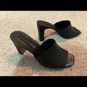 Steve Madden heels brand new